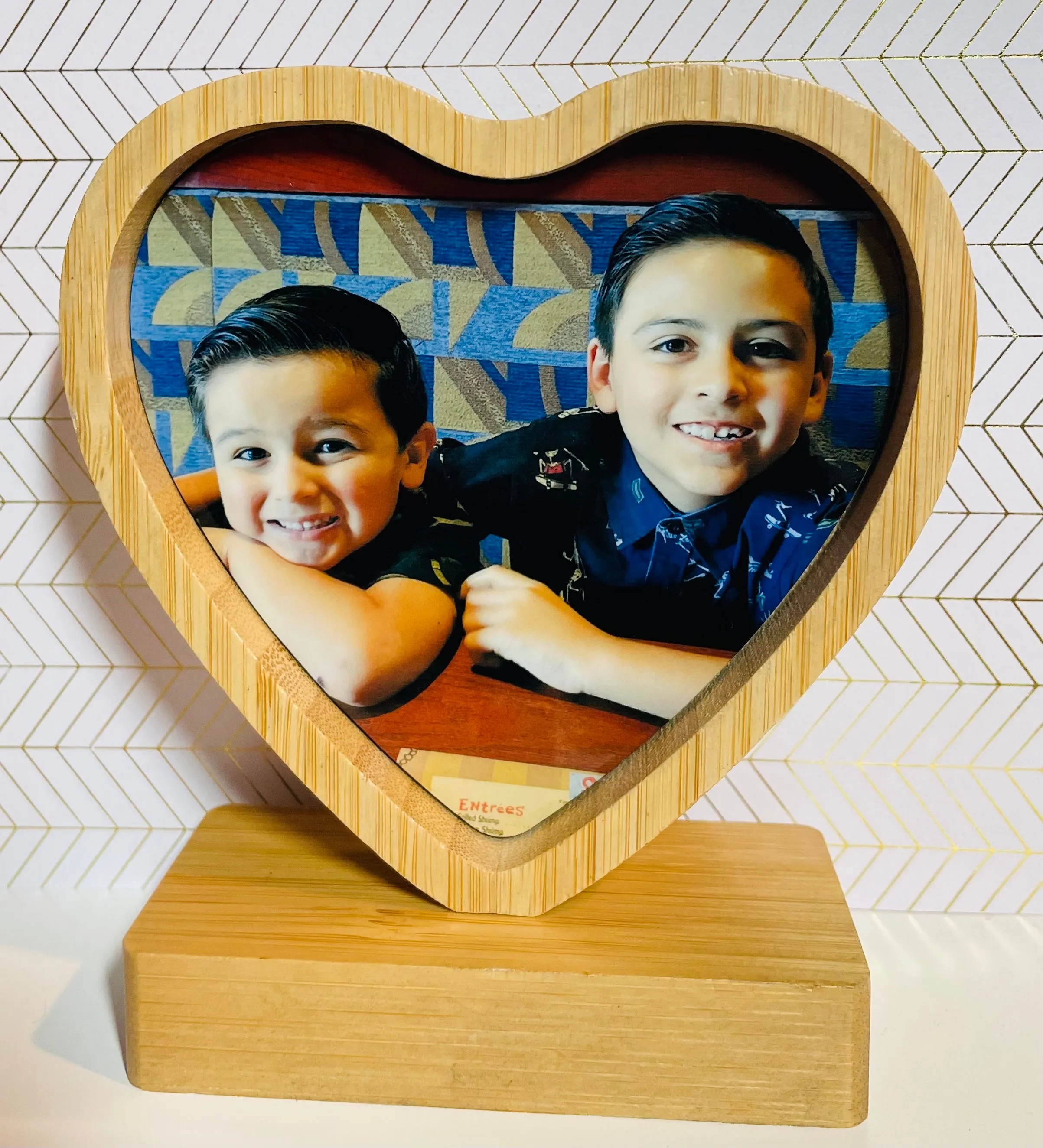 Custom Heart Shaped Picture Frame With Magnetic Stand