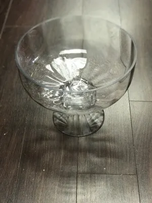 GLASS BOWL VASE WITH OPTICAL LINES 10"W X 9''H WEDDING CENTERPIECE